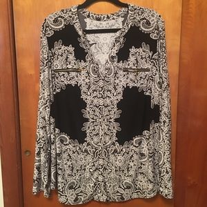 Black and white floral top